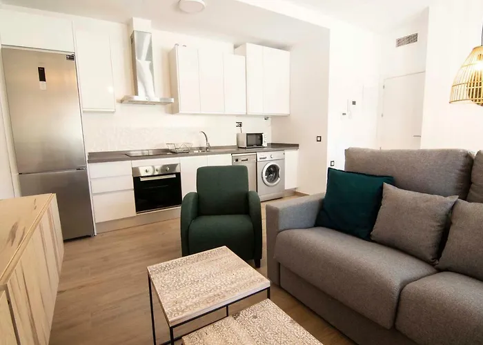 Letmalaga Carlos Haya Apartmán *